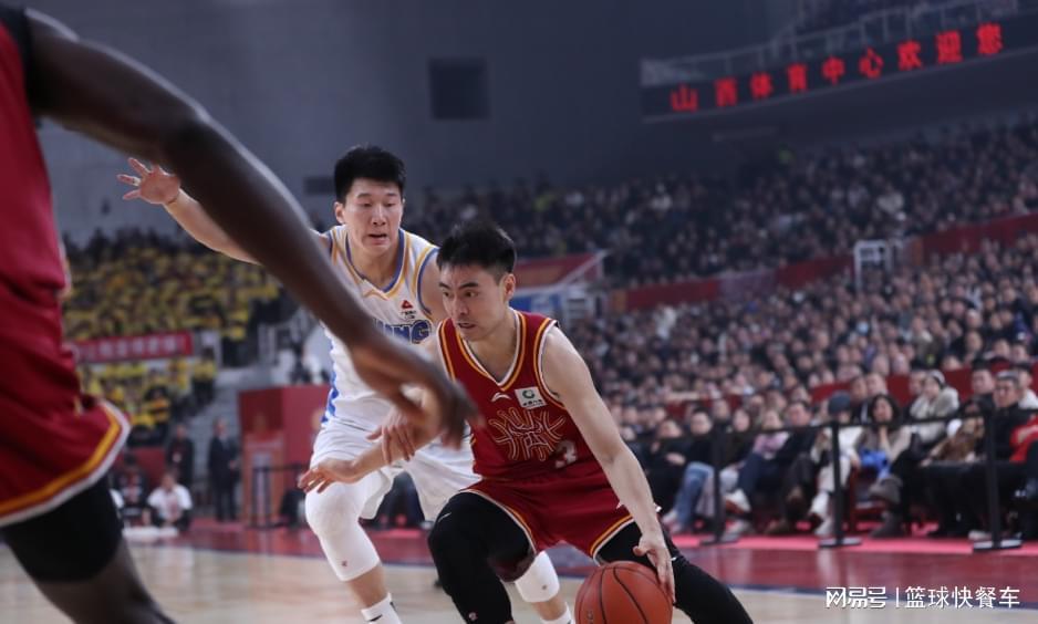 星空体育在线官网-山西三连败后再遭打击？这次被自家球迷坑惨了：吐口水或被重罚？